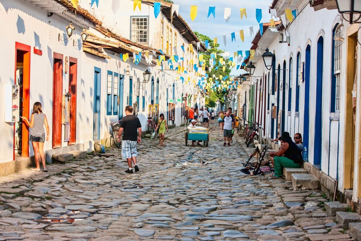 Voyage-organise-Bresil-Paraty-rue-pavee-coloniale-Voyages-Del-Tour