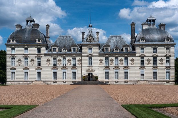 Voyage-scolaire-France-Chateaux-Loire-Cheverny-